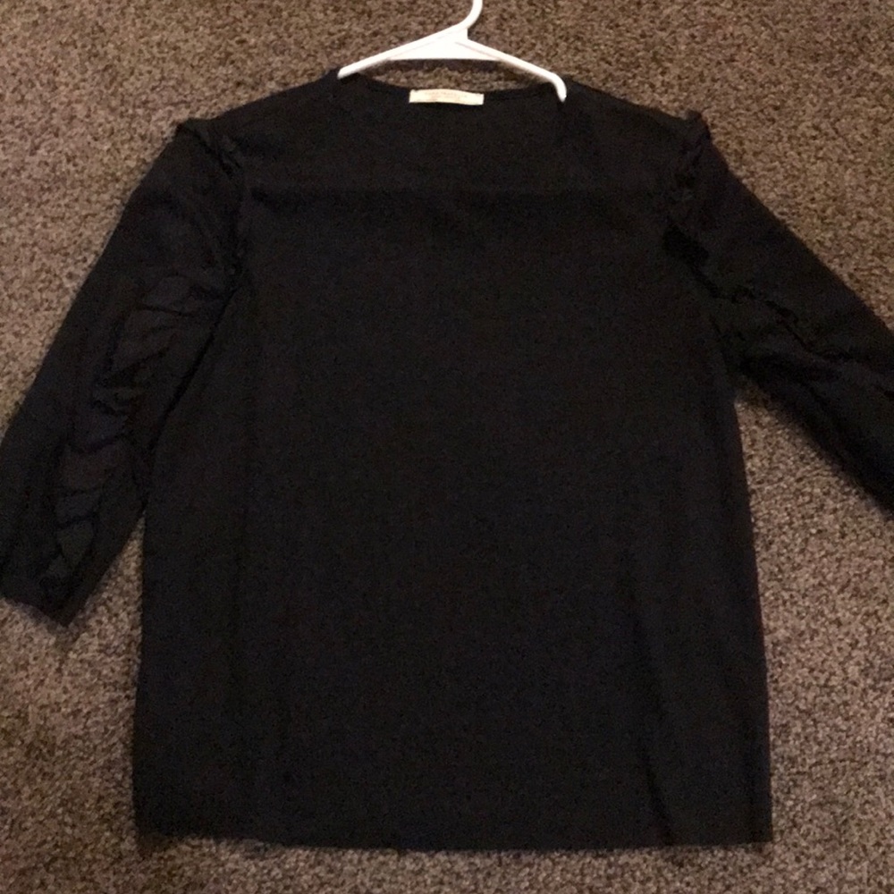 Black shirt